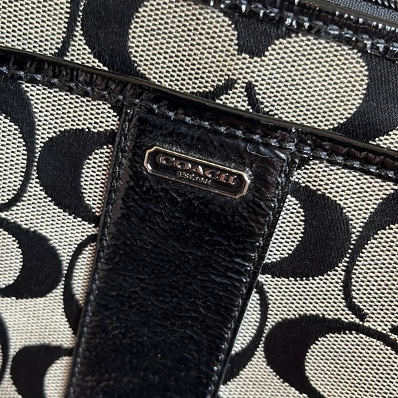 Vintage Coach Crossbody Bag - Picture 4 of 4